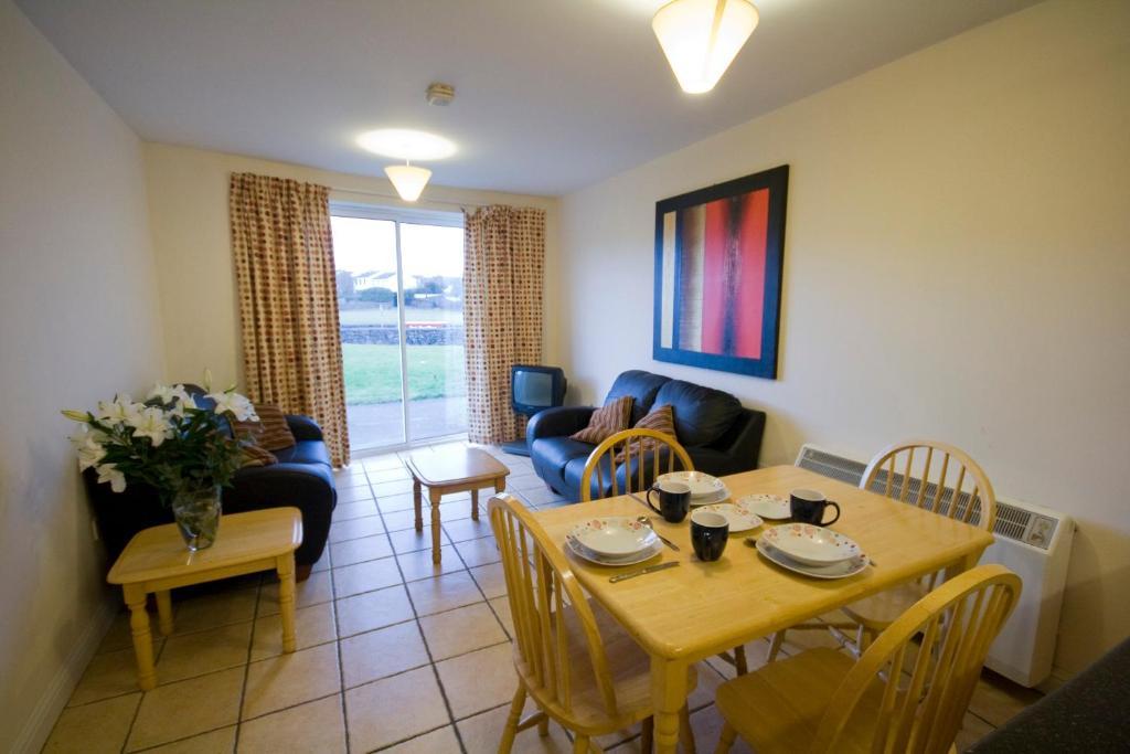 Dunaras Holiday Village 골웨이 객실 사진